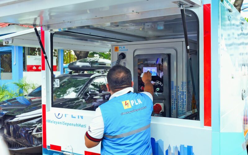 PLN Kenalkan Inovasi SPKLU Mobile Emergency untuk Pengguna EV