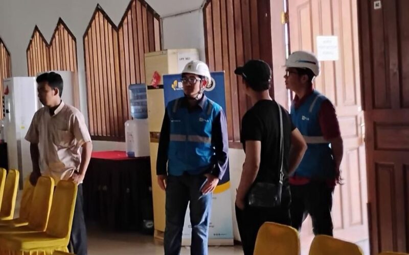 PLN Kawal Perjalanan Jamaah Haji Sejak Embarkasi, Pasokan Listrik Asrama Haji 
Jakarta Dipastikan Andal