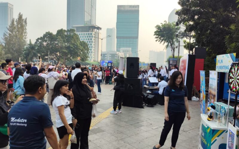 PLN Dekatkan Layanan ke Masyarakat, Promo Tambah Daya 50 Persen Ramaikan Car Free Day Jakarta