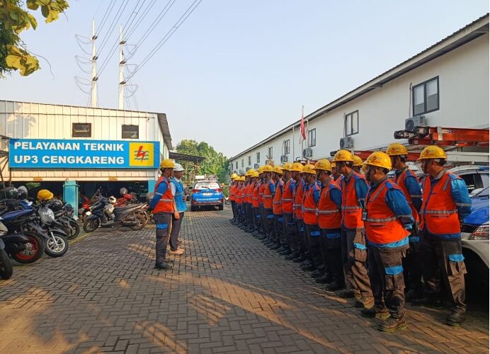 Budaya Safety First Jadi Pondasi Keandalan Listrik, PLN UP3 Cengkareng Perkuat Kesiapan Petugas Sebelum Bertugas