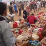 Berebut Dapatkan Jatah BBM Petalite, Sesama Pengantri di Didepan APMS Terapung Semitau Berujung Perkelahian