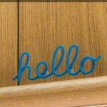 Apple Sembunyikan Tanda “Hello” Mini di Toko untuk Uji Kamera iPhone 18 Pro