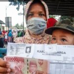 Siapa yang Diuntungkan dari Pembukaan Rekening Massal untuk Masyarakat?