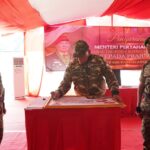 Pangdam XII/Tpr Dampingi Menhan Tinjau Yonif TP 926/PL