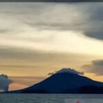 Anak Krakatau Erupsi 31 Kali Awal Oktober, Status Masih Siaga